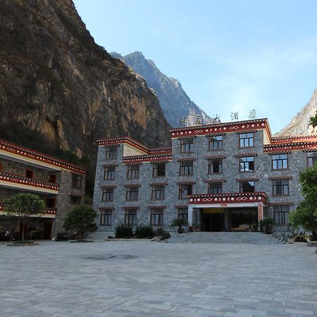 Shangri-La Balagezong Shuizhuang Hotel Exterior foto